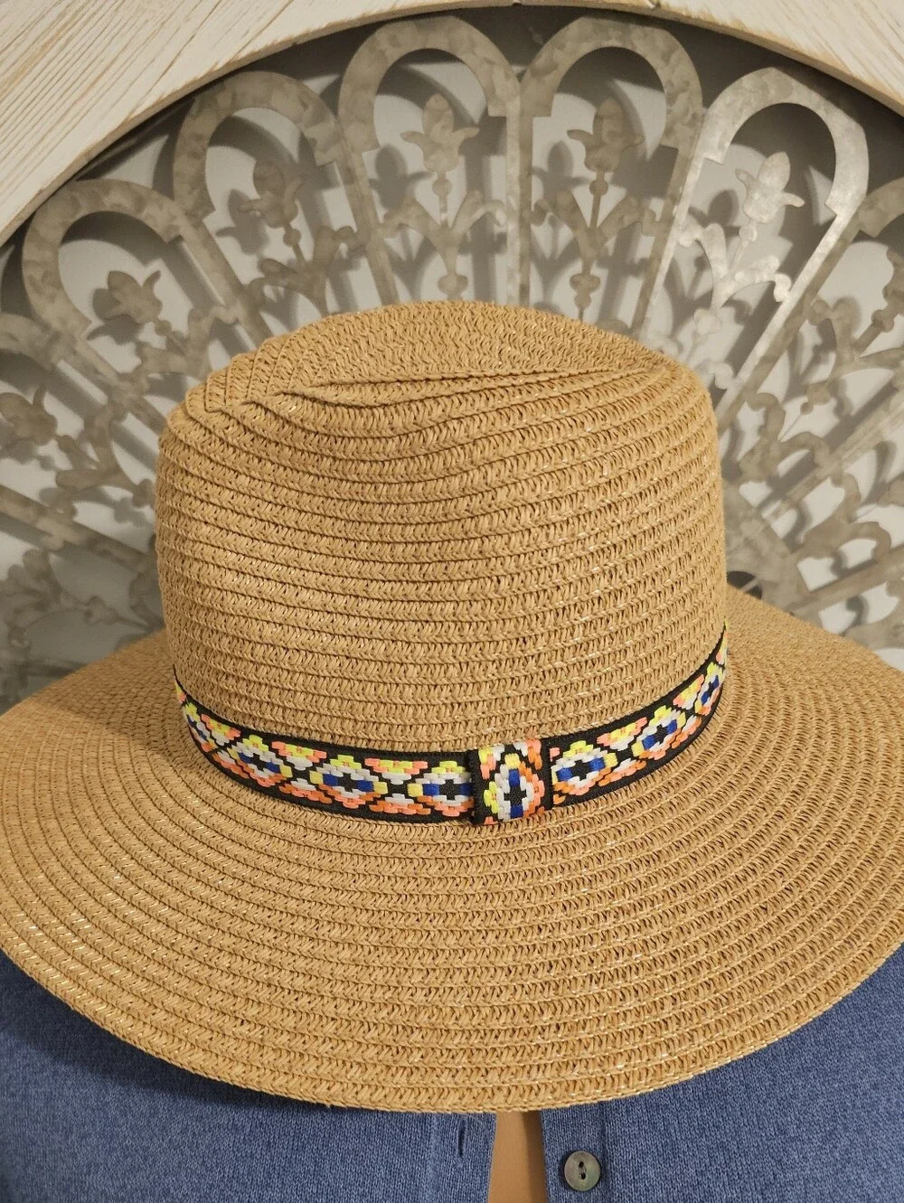 Source Unknown Tan Straw Braided Beach Sun Hat with Multicolor Band